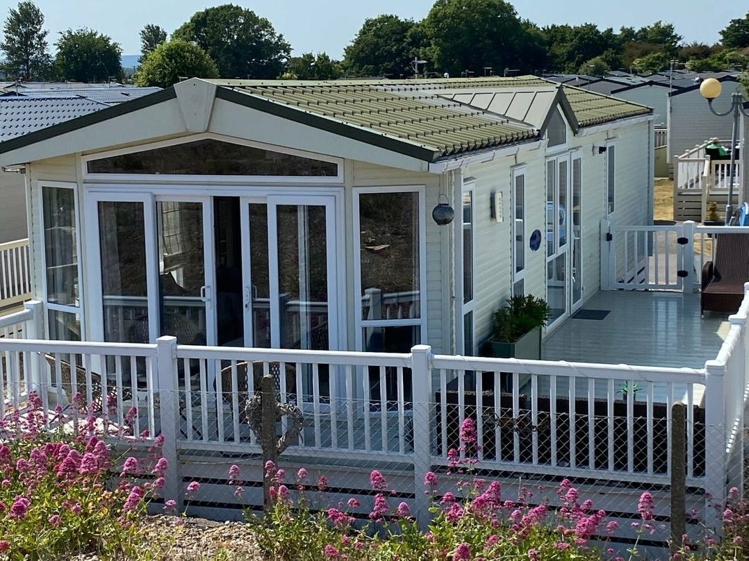 Pevensey Bay Holiday Park - Holiday Accommodation 2369