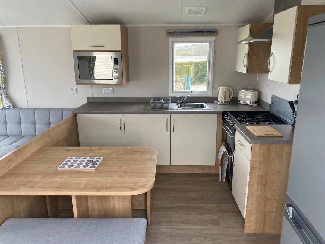 White Acres Holiday Park - Holiday Accommodation 2484