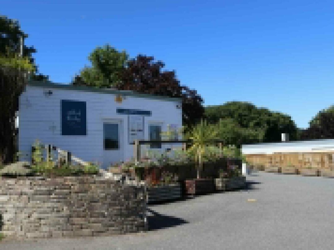 White Acres Holiday Park - Holiday Accommodation 2484