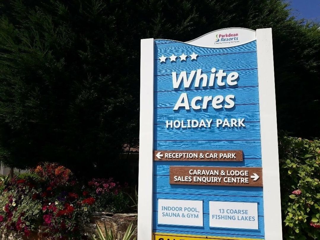 White Acres Holiday Park - Holiday Accommodation 2484
