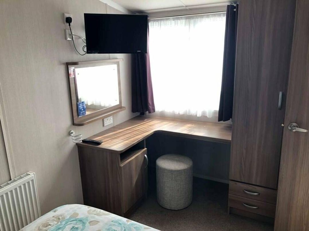 Blue Dolphin Holiday Park - Holiday Accommodation 2485