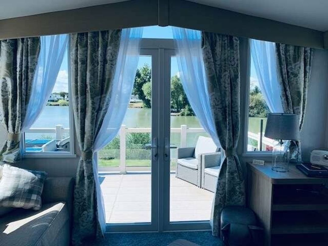 Burnham-on-Sea Holiday Park - Holiday Accommodation 2523