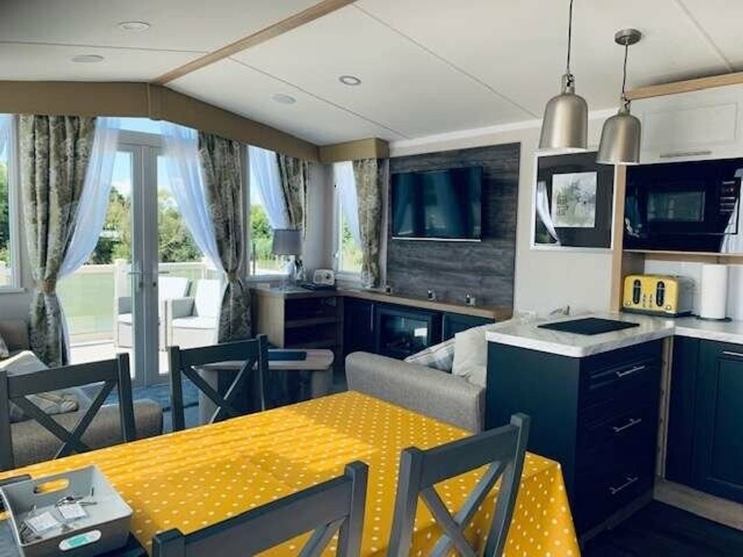 Burnham-on-Sea Holiday Park - Holiday Accommodation 2523