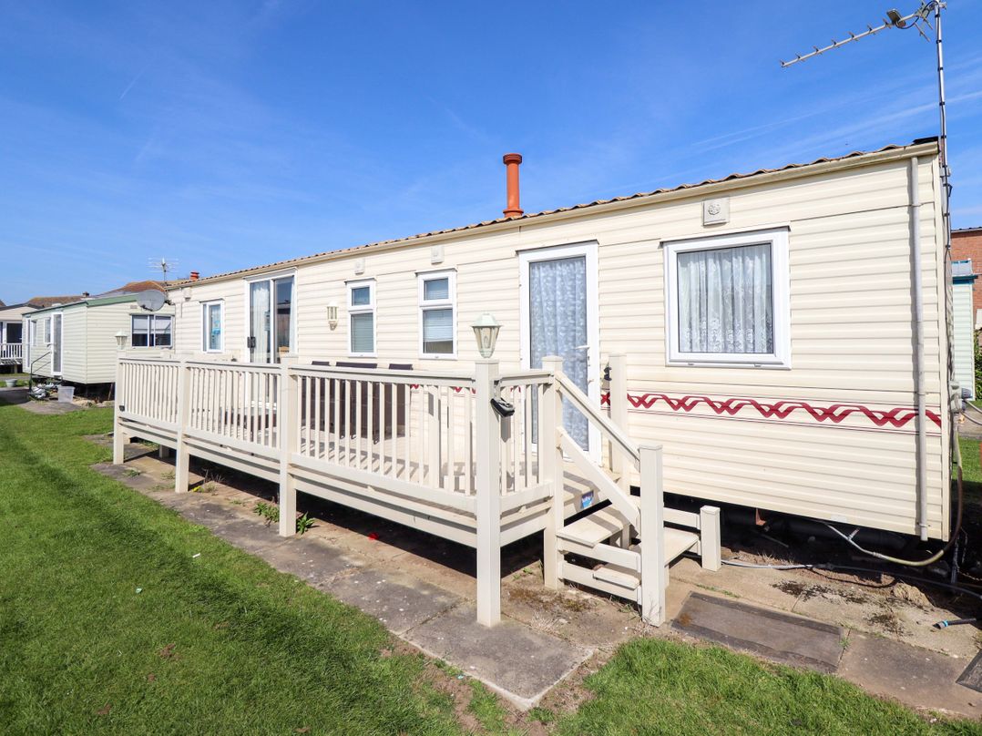 Coastfield Holiday Village - Holiday Accommodation 2604