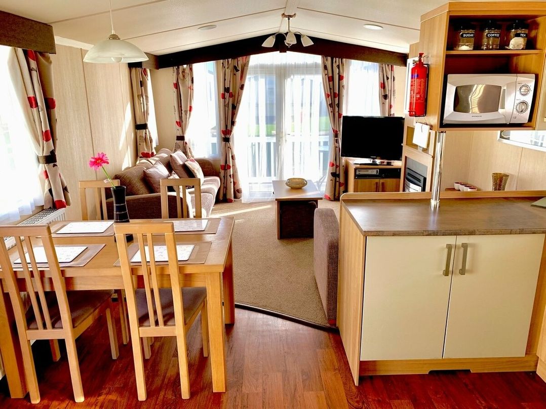 Hopton Holiday Village - Holiday Accommodation 2983