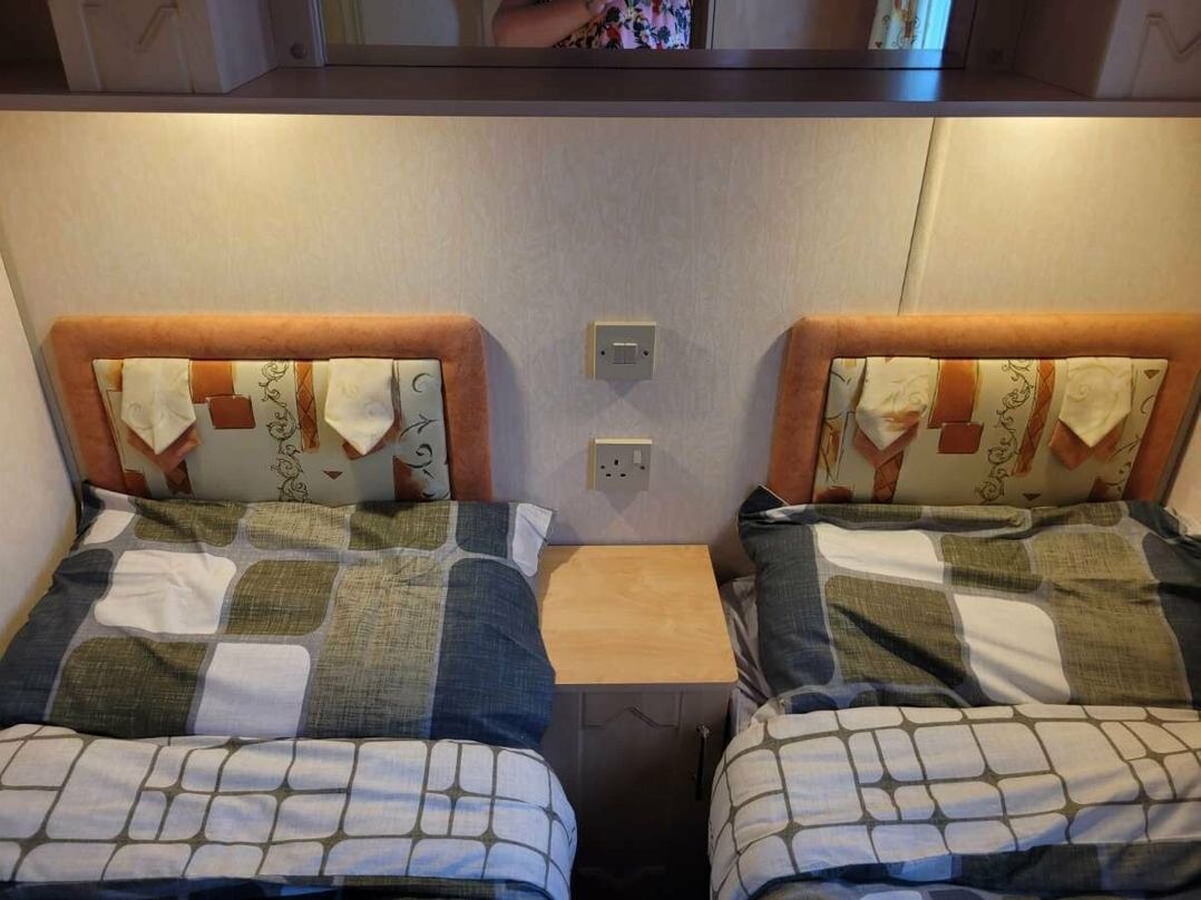 Coral Beach - Holiday Accommodation 3039