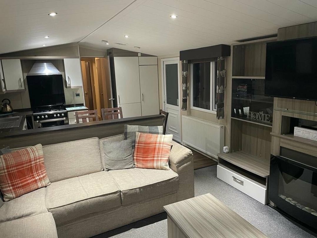 Hopton Holiday Village - Holiday Accommodation 3058