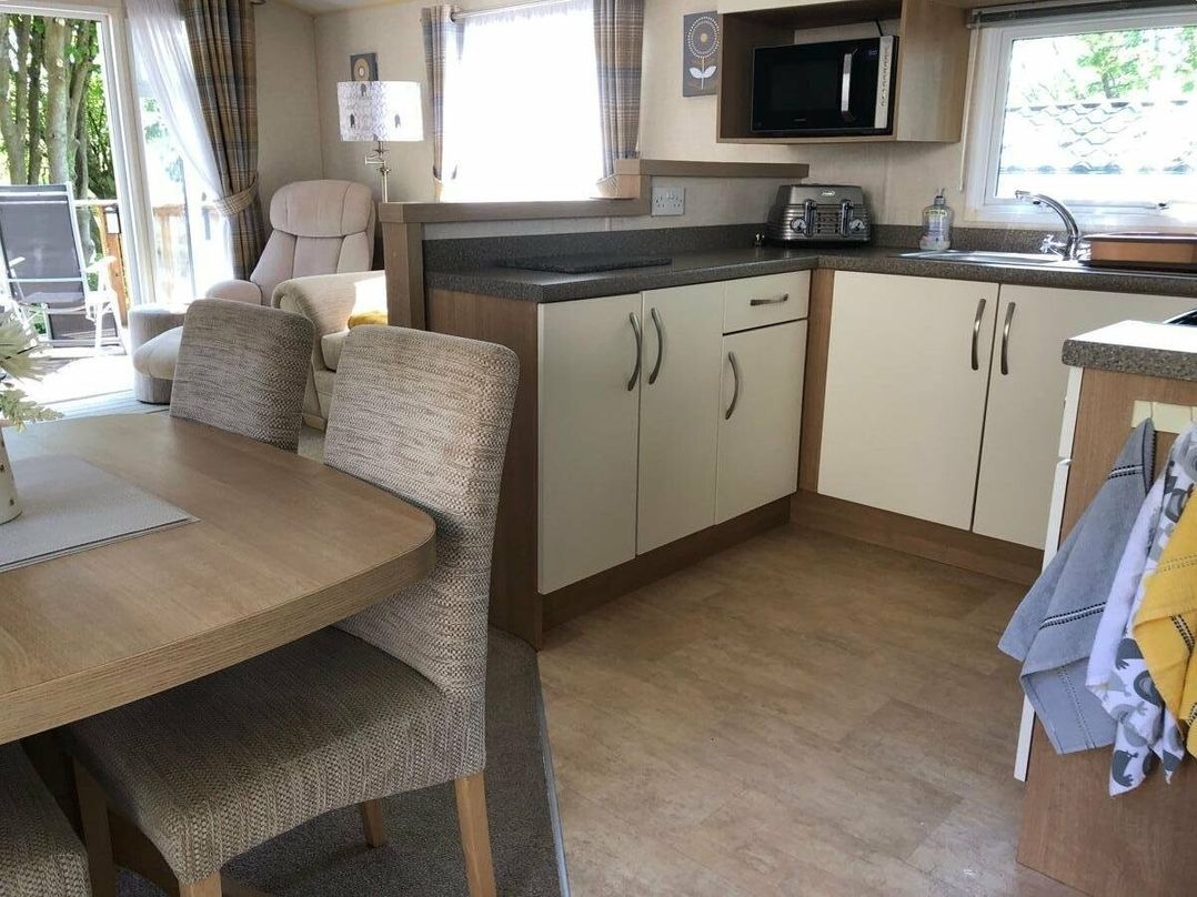 Lydstep Beach - Holiday Accommodation 32