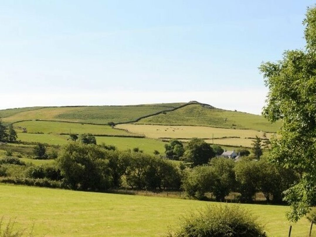 Cefn Caer Ferch (private land) - Holiday Accommodation 3251