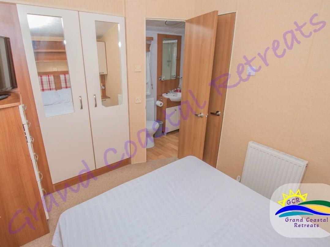 Devon Cliffs Holiday Park - Holiday Accommodation 3305