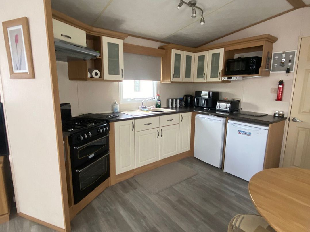 Happy Days Caravan Park - Holiday Accommodation 3599