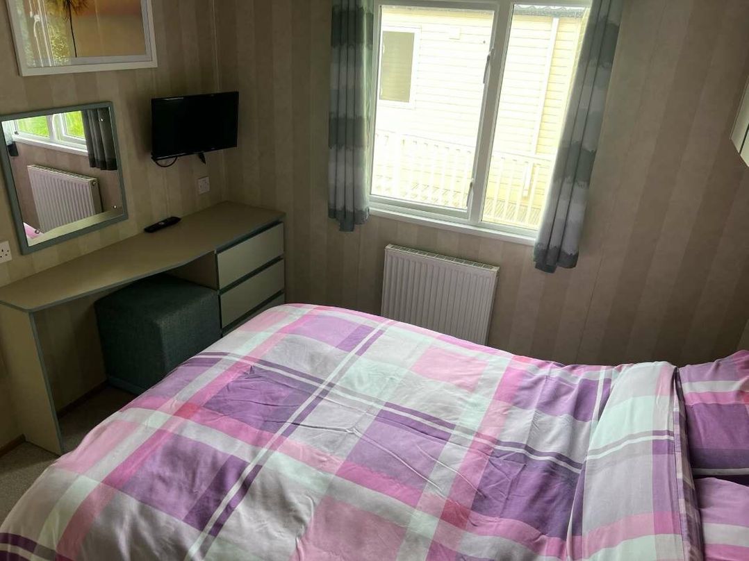 Marton Mere Holiday Village - Holiday Accommodation 3628