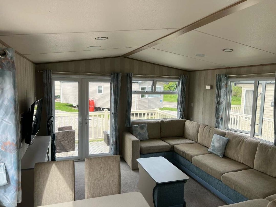 Marton Mere Holiday Village - Holiday Accommodation 3628