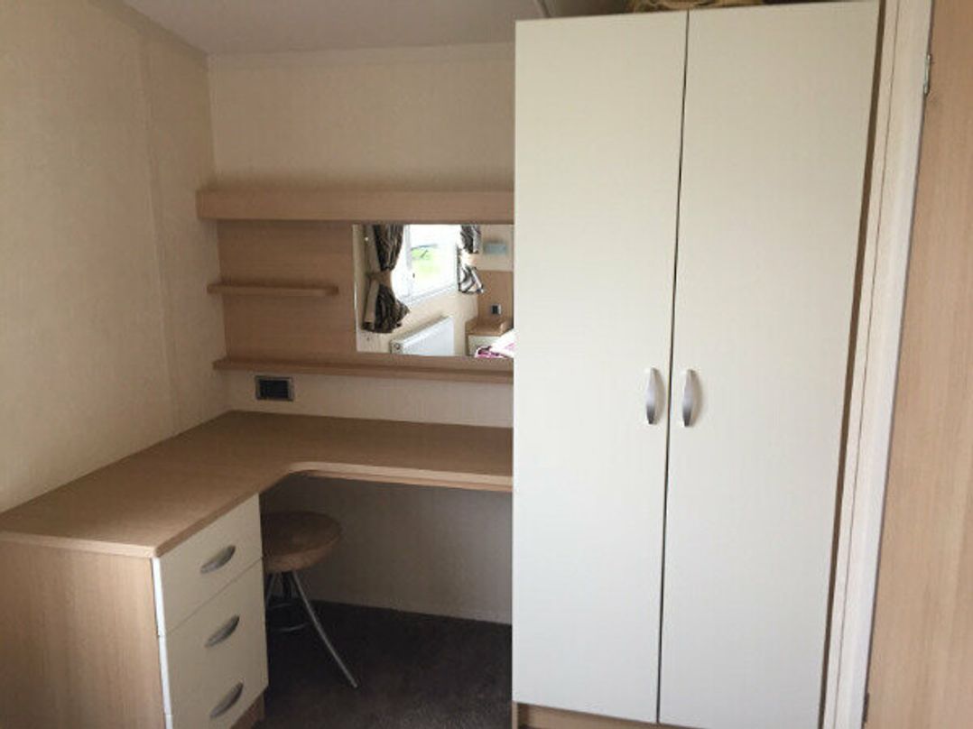 Caister Holiday Park - Holiday Accommodation 3820