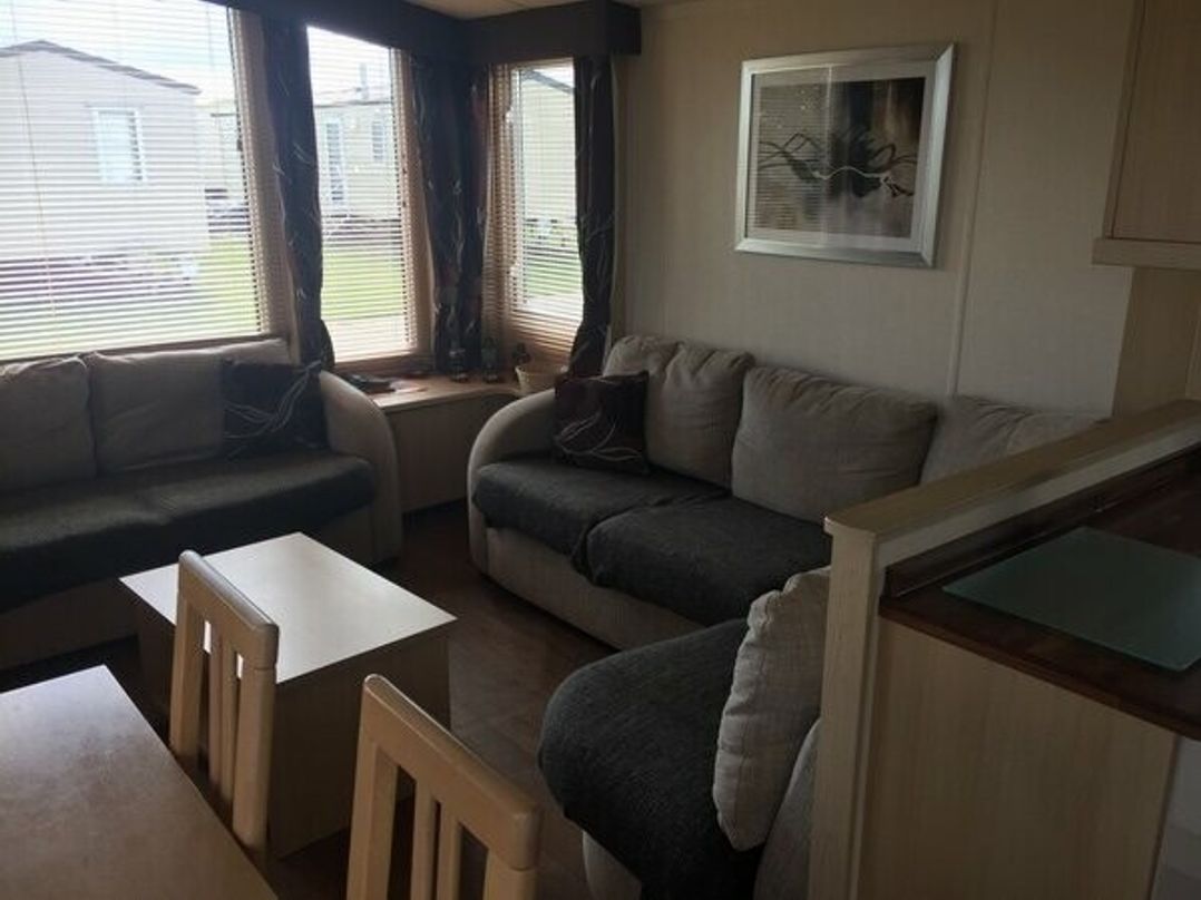 Caister Holiday Park - Holiday Accommodation 3820