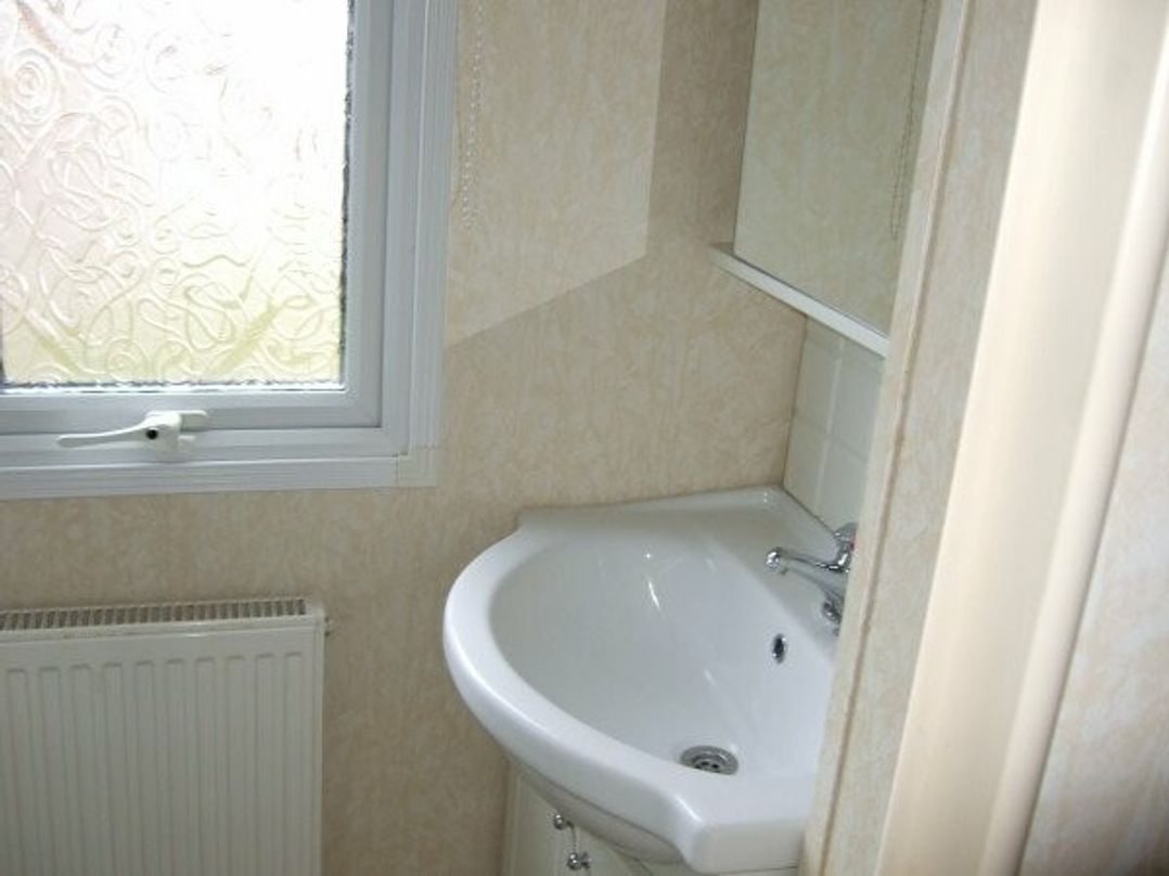 Ty Mawr Holiday Park - Holiday Accommodation 384