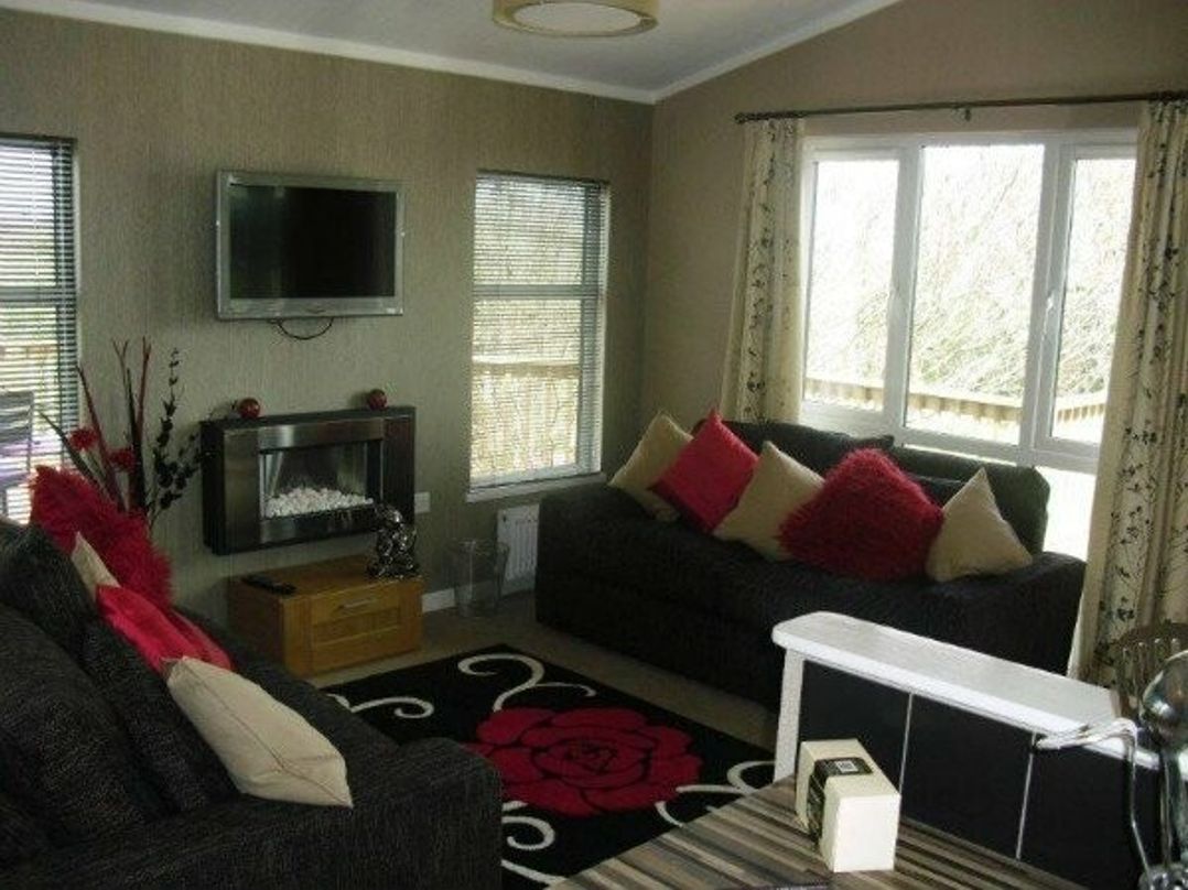 White Acres Holiday Park - Holiday Accommodation 399