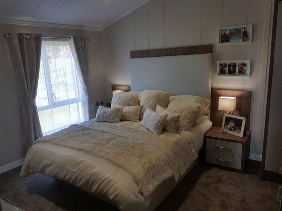 Devon Cliffs Holiday Park - Holiday Accommodation 4101