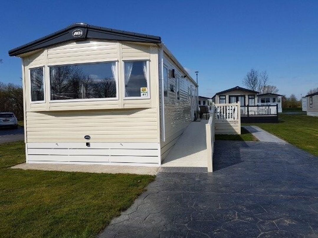 Flamingo Land Holiday Park - Holiday Accommodation 4409