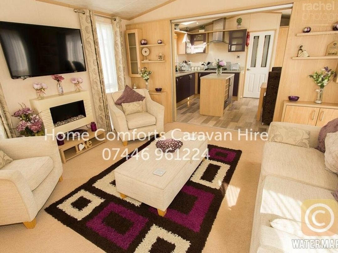 Golden Gate Holiday Centre - Holiday Accommodation 451