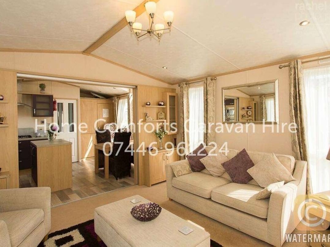 Golden Gate Holiday Centre - Holiday Accommodation 451