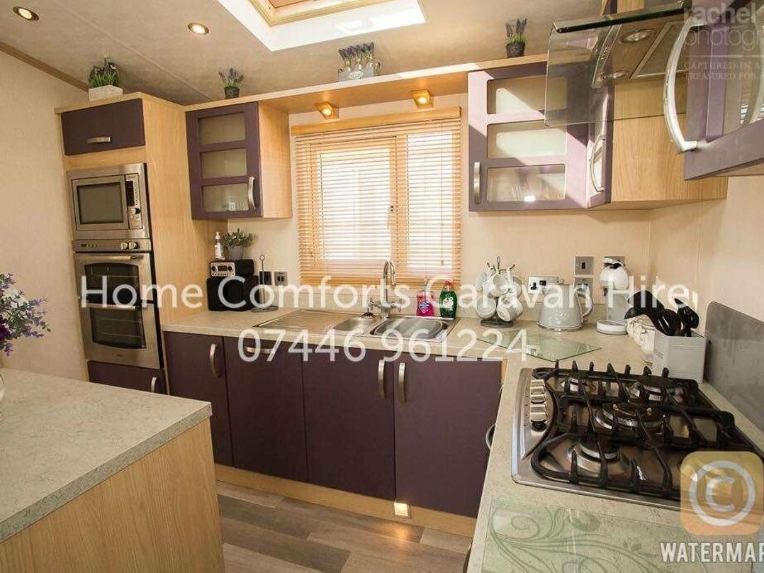 Golden Gate Holiday Centre - Holiday Accommodation 451