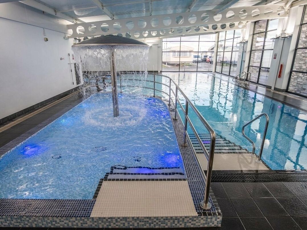 Golden Gate Holiday Centre - Holiday Accommodation 451