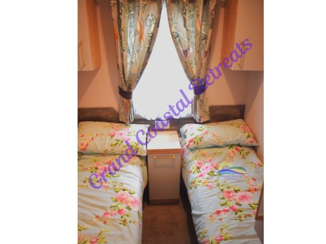 Devon Cliffs Holiday Park - Holiday Accommodation 4554