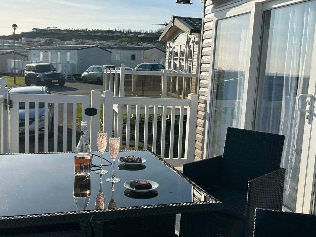 Devon Cliffs Holiday Park - Holiday Accommodation 4554