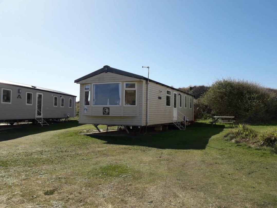 Perran Sands - Holiday Accommodation 4570