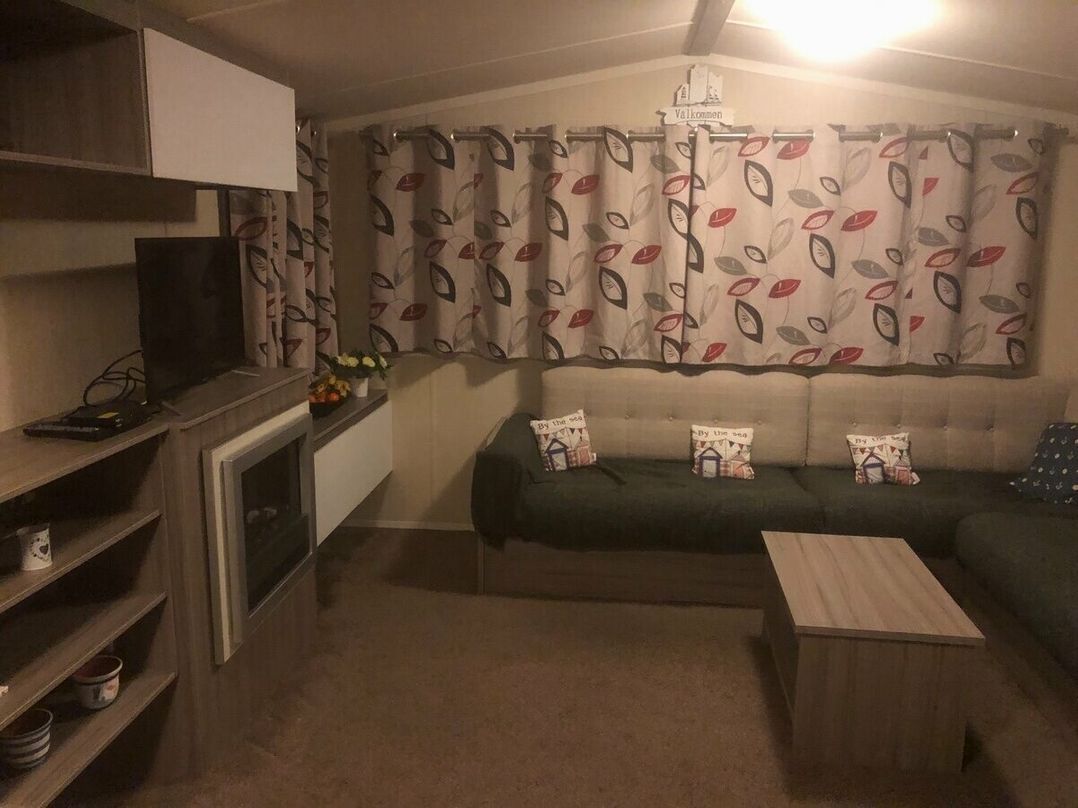 Caister Holiday Park - Holiday Accommodation 4645