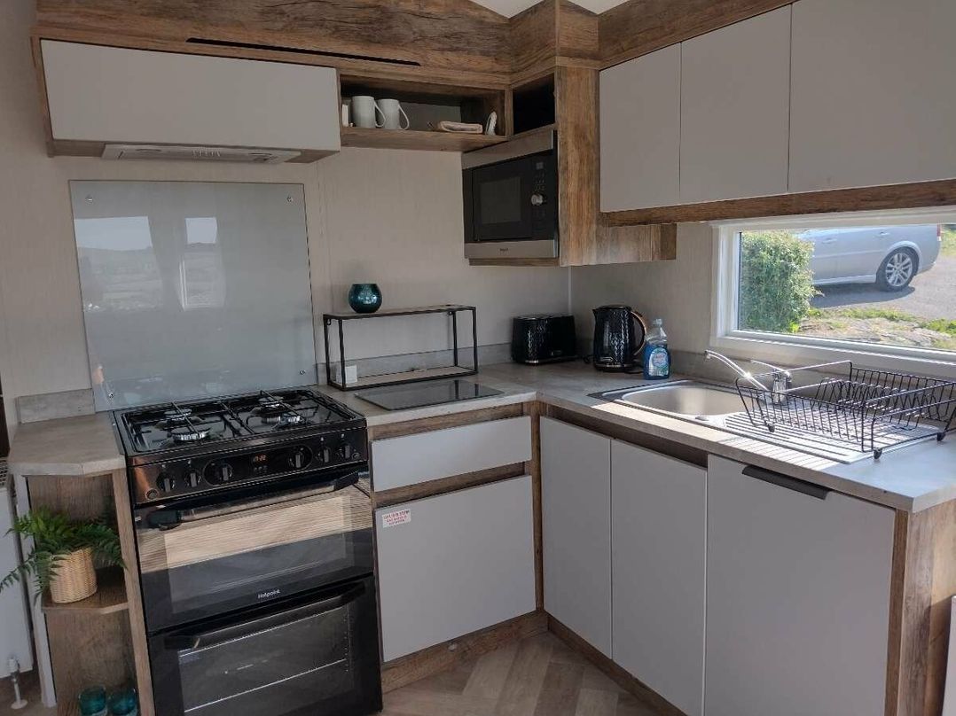 Swanage Bay View - Holiday Accommodation 5005