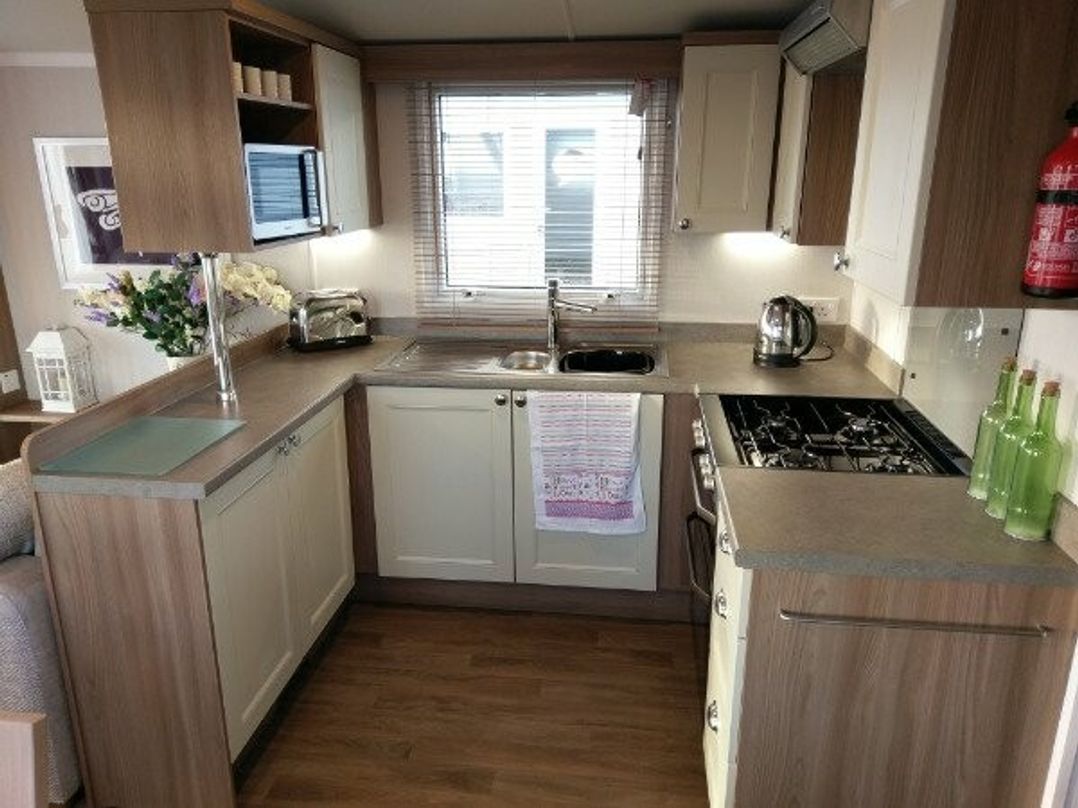 Devon Cliffs Holiday Park - Holiday Accommodation 5174