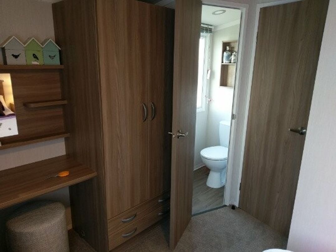 Devon Cliffs Holiday Park - Holiday Accommodation 5174