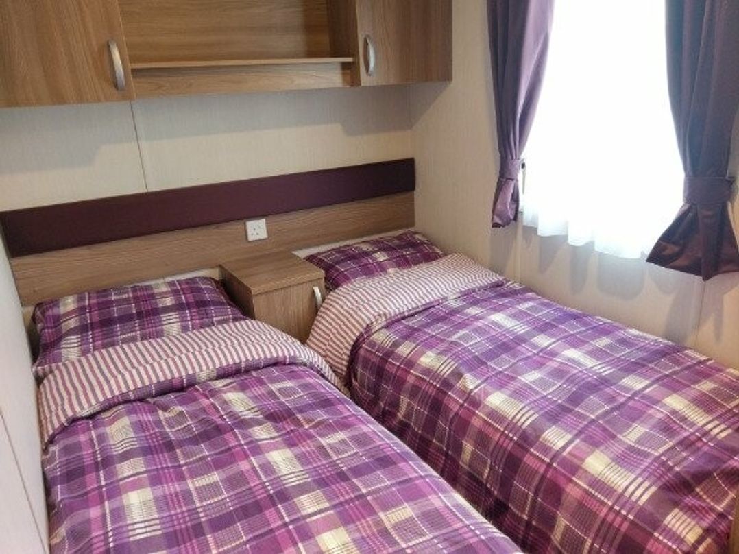 Devon Cliffs Holiday Park - Holiday Accommodation 5174