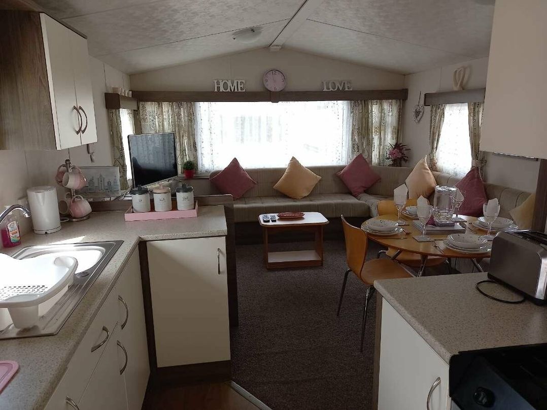 Trecco Bay - Holiday Accommodation 5651