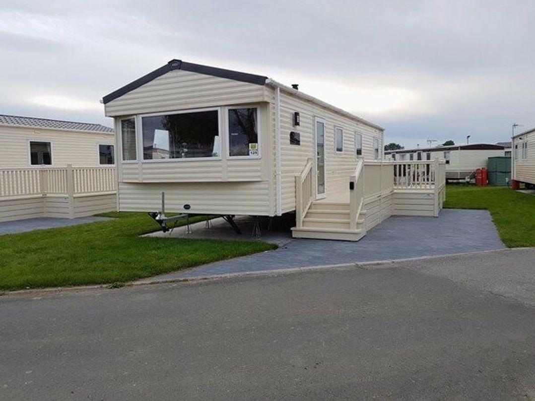 Flamingo Land Holiday Park - Holiday Accommodation 5748