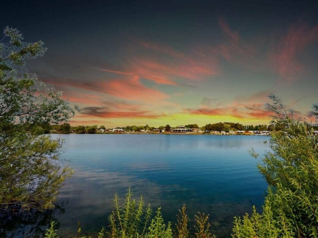 Tattershall Lakes Country Park - Holiday Accommodation 5852