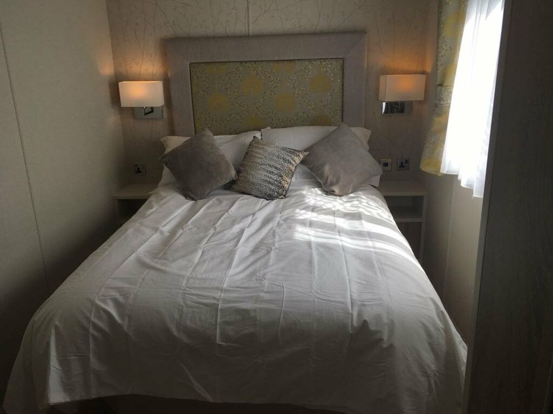 Tattershall Lakes Country Park - Holiday Accommodation 5989