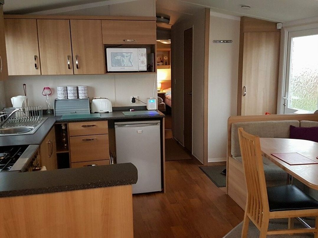 Marton Mere Holiday Village - Holiday Accommodation 6028