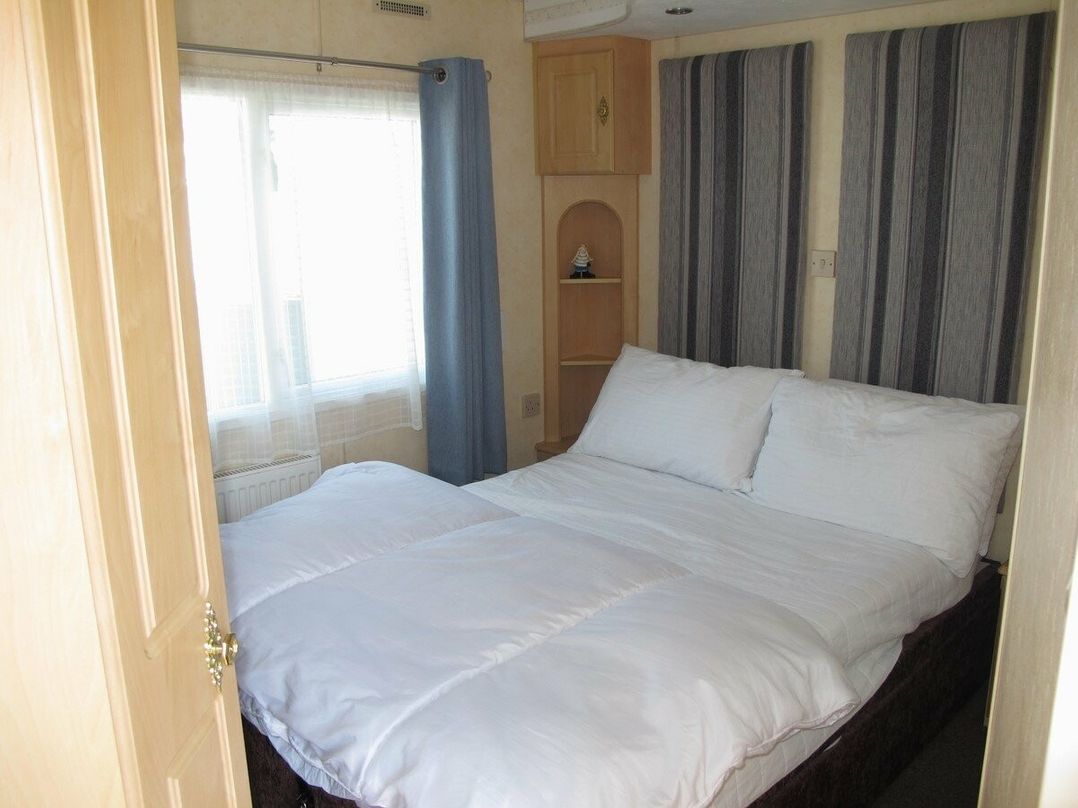 Small Grove Caravan Park - Holiday Accommodation 6077