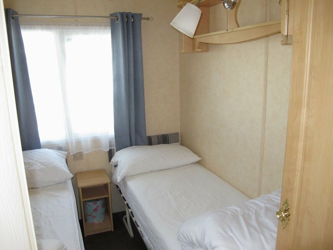 Small Grove Caravan Park - Holiday Accommodation 6077