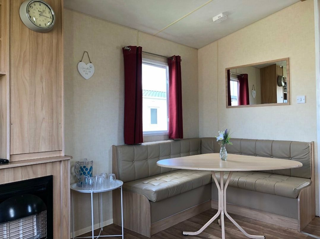 Lyons Robin Hood - Holiday Accommodation 6087