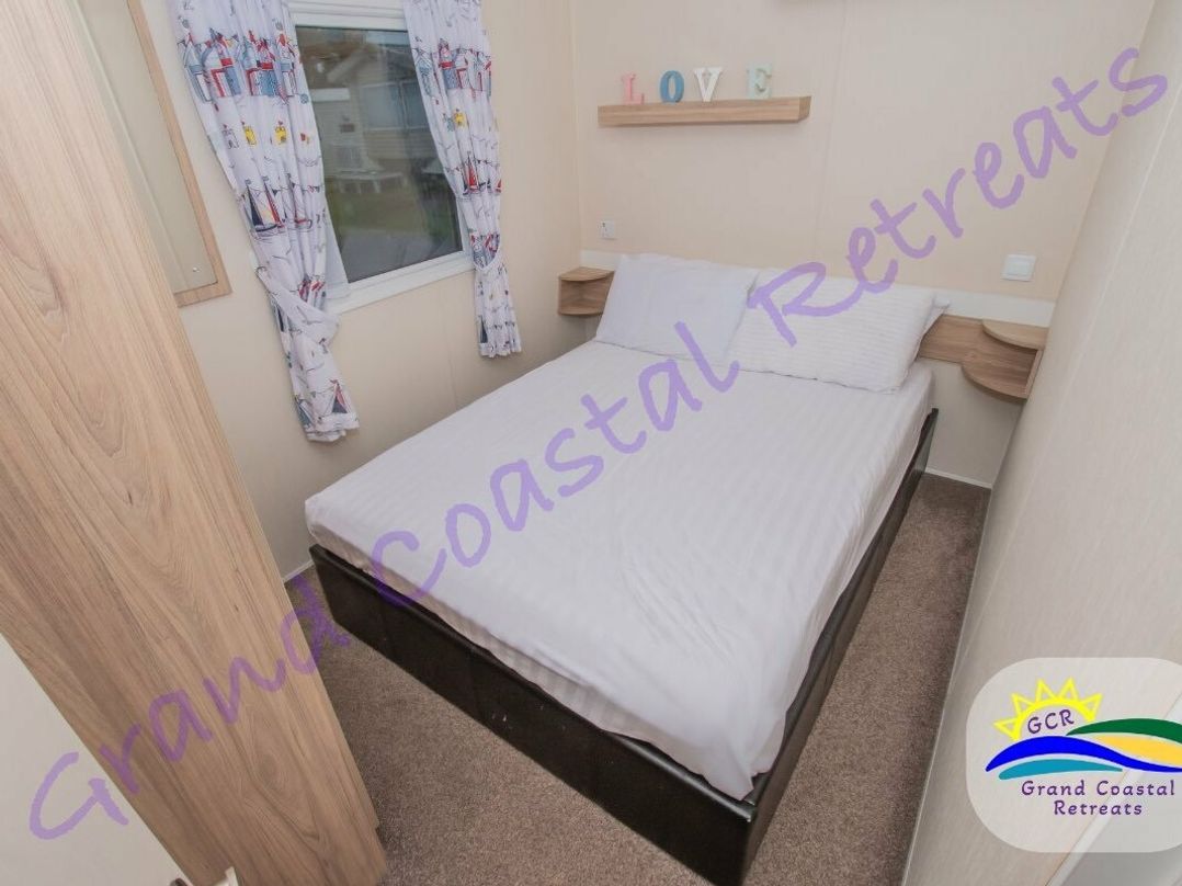 Devon Cliffs Holiday Park - Holiday Accommodation 6138