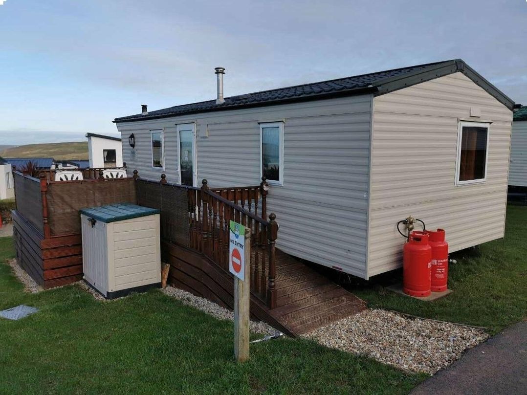 Liskey Hill Caravan Park - Holiday Accommodation 6217