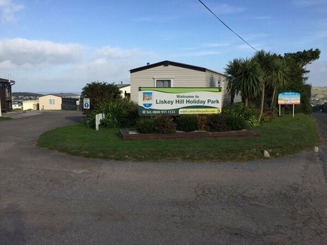 Liskey Hill Caravan Park - Holiday Accommodation 6217