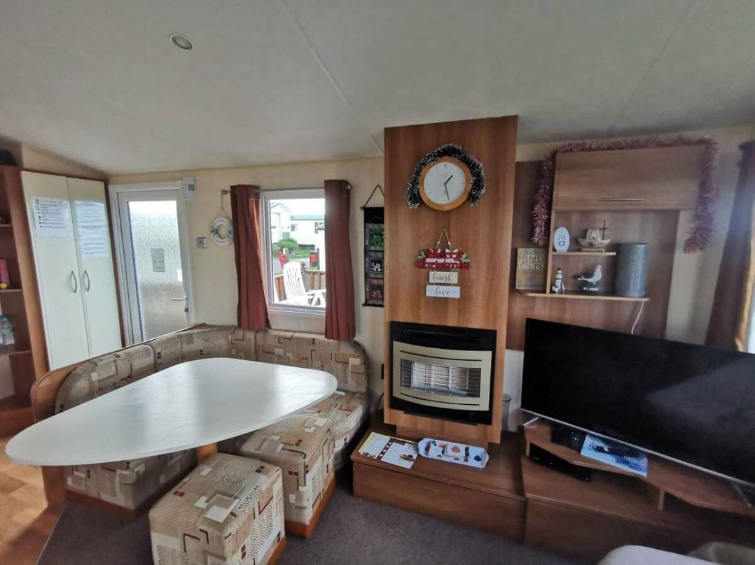 Liskey Hill Caravan Park - Holiday Accommodation 6217