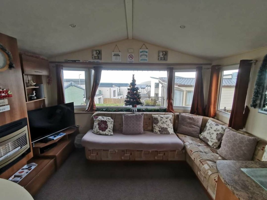 Liskey Hill Caravan Park - Holiday Accommodation 6217