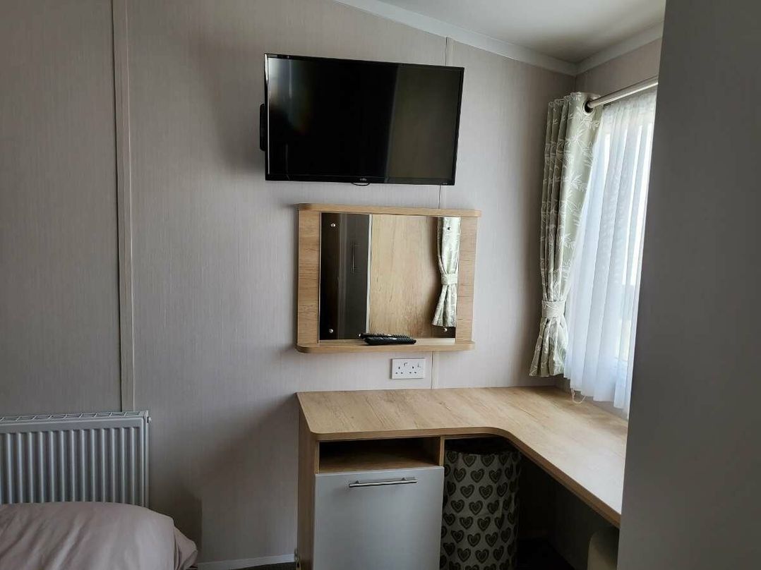 Devon Cliffs Holiday Park - Holiday Accommodation 6258