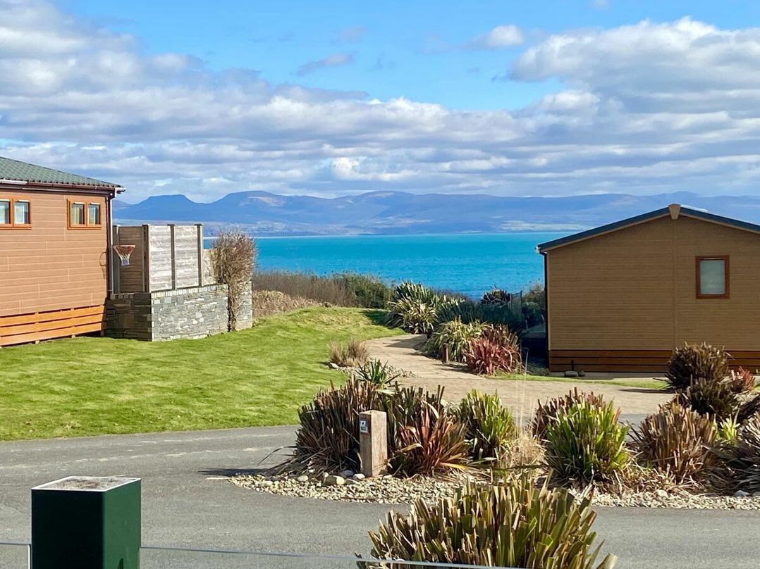 Hafan y Mor Haven - Holiday Accommodation 6317